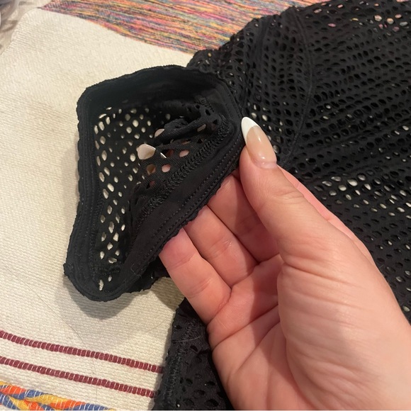 Lululemon Sweat Your Heart Out Fish Net Black Cropped Short Sleeve Top 4 - Picture 9 of 12